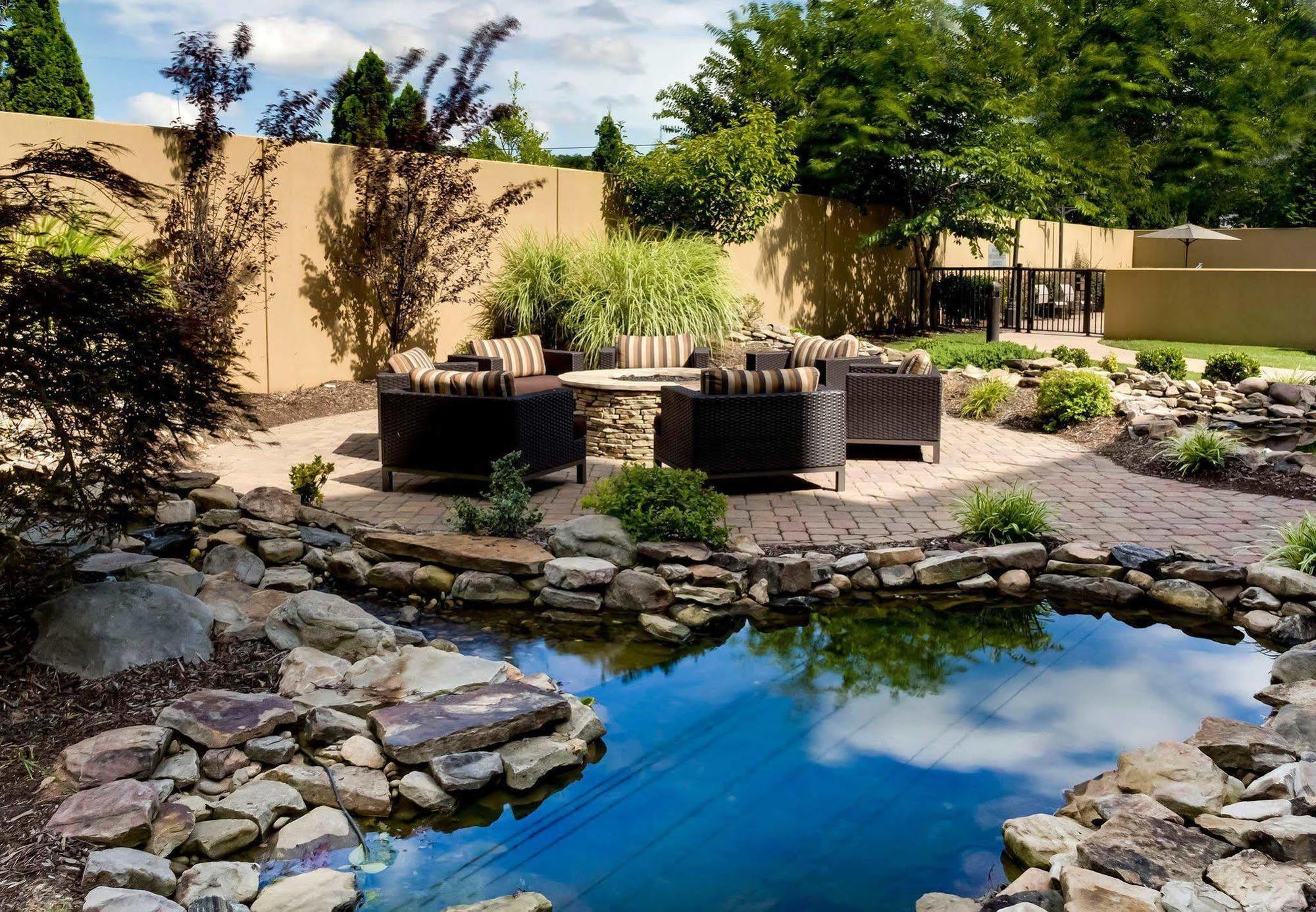 Courtyard Statesville Mooresville/Lake Norman Exterior photo